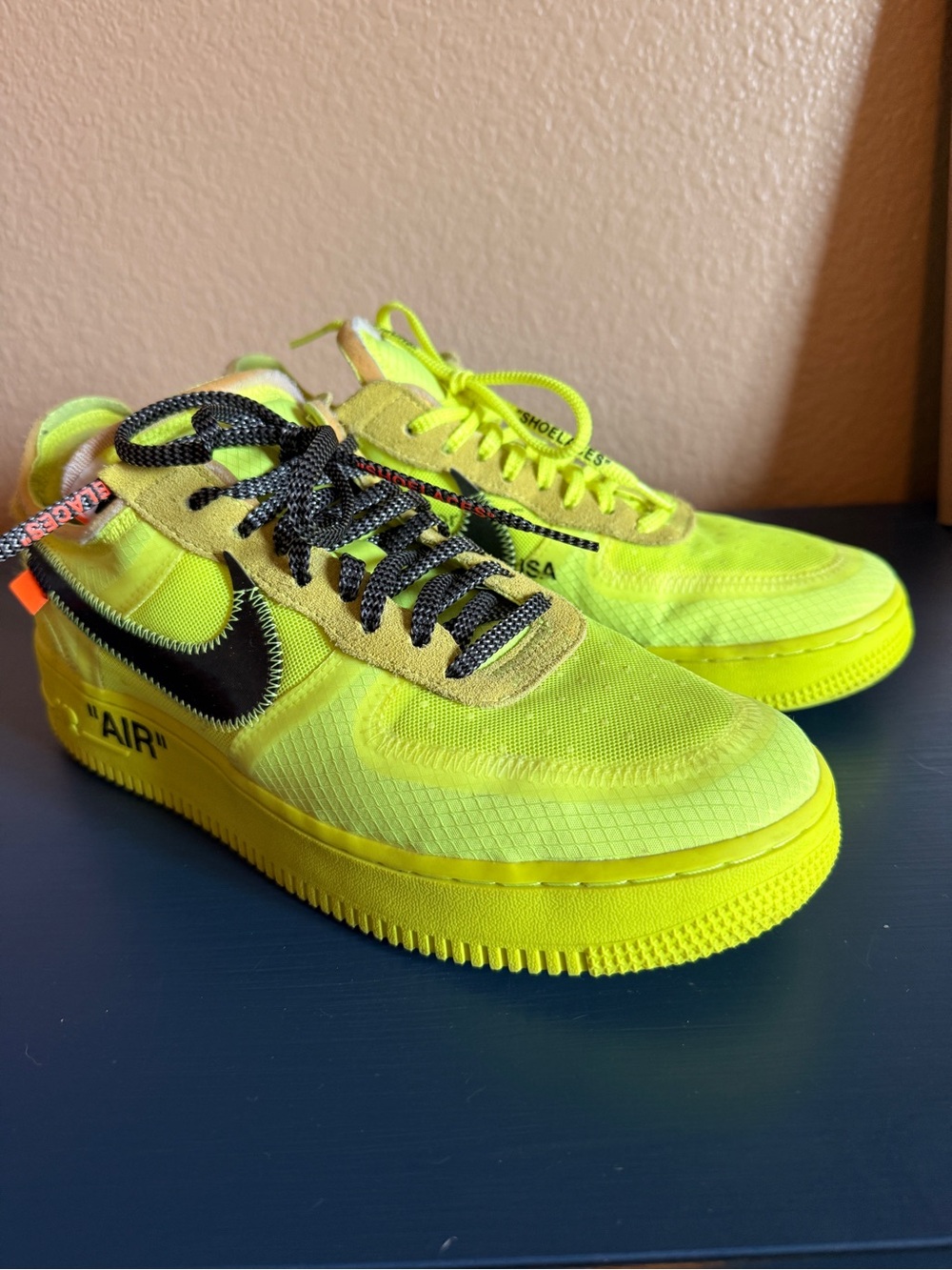 Nike Off-White Air Force 1 Volts Men’s 9